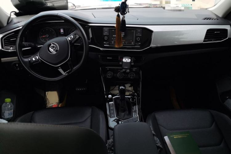 Used Volkswagen Tayron 2019 Teramont Edition 280TSI Two-Wheel Drive Luxury Model China VI Standard Center Console
