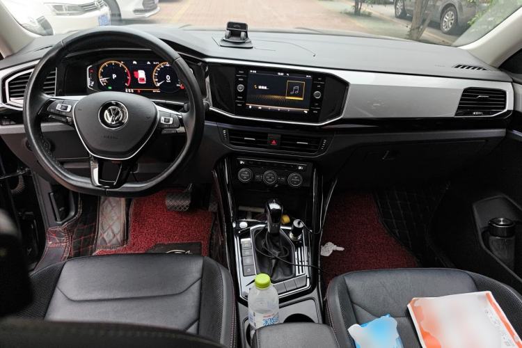 Used Volkswagen Tayron 2019 330TSI Two-Wheel-Drive Luxury Plus China VI Standard Center Console
