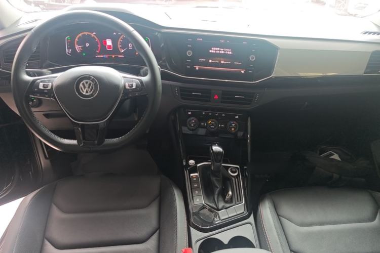 Used Volkswagen Tayron 2019 330TSI Two-Wheel Drive Luxury Model China VI Standard Center Console