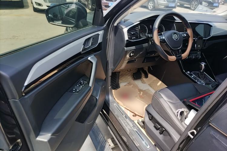 Used Volkswagen Tayron 2019 Teramont Edition 280TSI Two-Wheel Drive Luxury Model China VI Standard Driver Seat