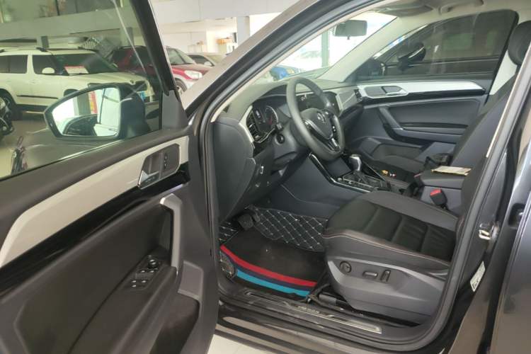 Used Volkswagen Tayron 2019 Teramont Edition 280TSI Two-Wheel Drive Luxury Model China VI Standard Driver Seat