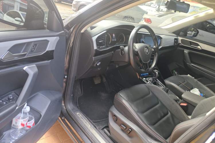 Used Volkswagen Tayron 2019 330TSI Two-Wheel Drive Luxury Model China VI Standard Driver Seat