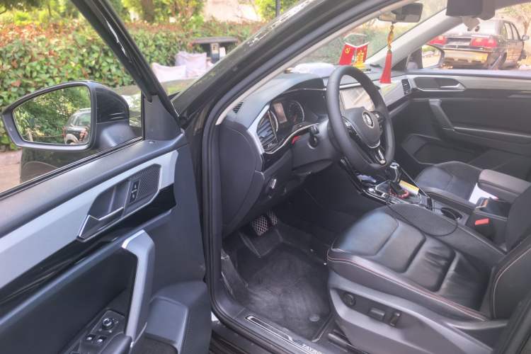 Used Volkswagen Tayron 2019 Teramont Edition 280TSI Two-Wheel Drive Luxury Model China VI Standard Driver Seat
