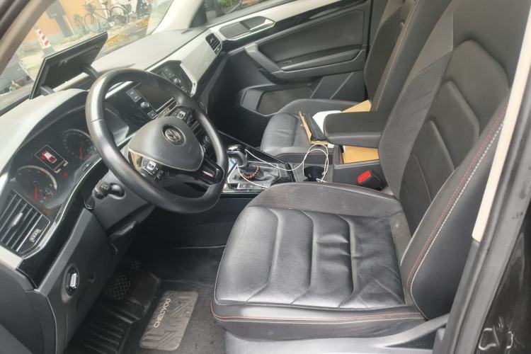 Used Volkswagen Tayron 2019 Teramont Edition 280TSI Two-Wheel Drive Luxury Model China VI Standard Driver Seat