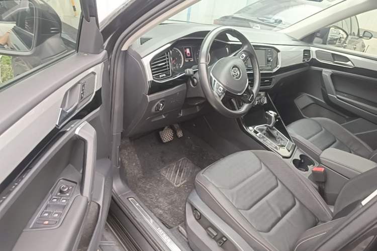 Used Volkswagen Tayron 2019 330TSI Two-Wheel-Drive Luxury Version China V Emission Standard Driver Seat