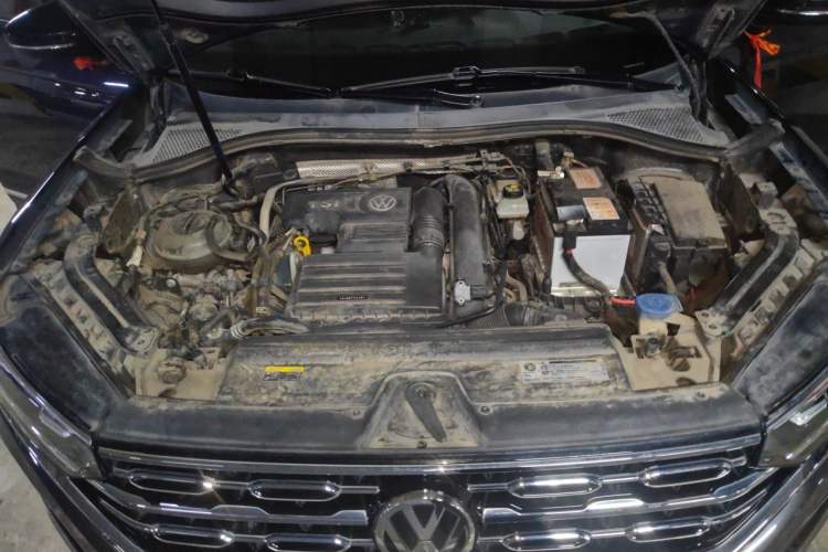 Used Volkswagen Tayron 2019 Teramont Edition 280TSI Two-Wheel Drive Luxury Model China VI Standard Engine Bay