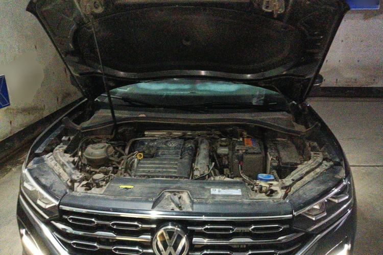 Used Volkswagen Tayron 2019 Teramont Edition 280TSI Two-Wheel Drive Luxury Model China VI Standard Engine Bay