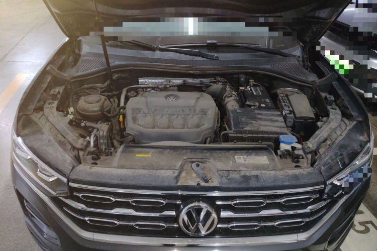 Used Volkswagen Tayron 2019 330TSI Two-Wheel Drive Luxury Model China VI Standard Engine Bay