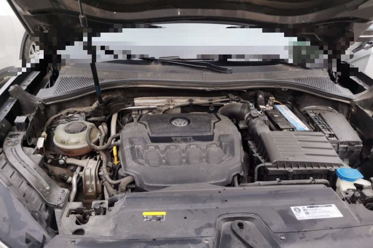 Used Volkswagen Tayron 2019 330TSI Two-Wheel Drive Luxury Model China VI Standard Engine Bay