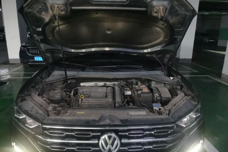 Used Volkswagen Tayron 2019 Teramont Edition 280TSI Two-Wheel Drive Luxury Model China VI Standard Engine Bay