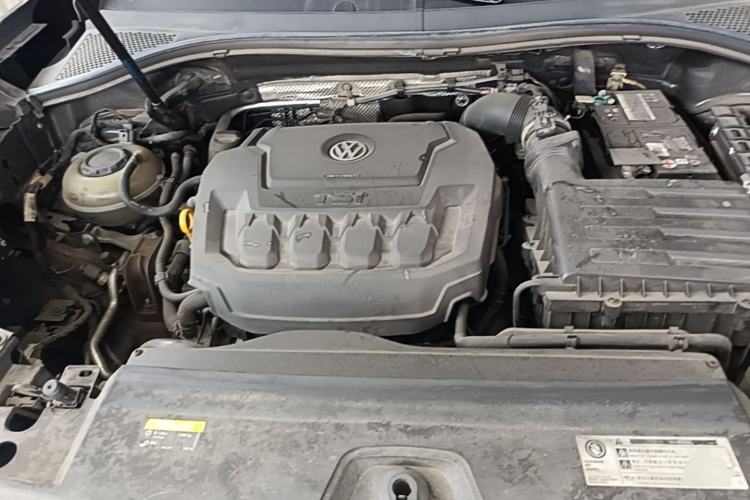 Used Volkswagen Tayron 2019 330TSI Two-Wheel-Drive Luxury Plus China VI Standard Engine Bay