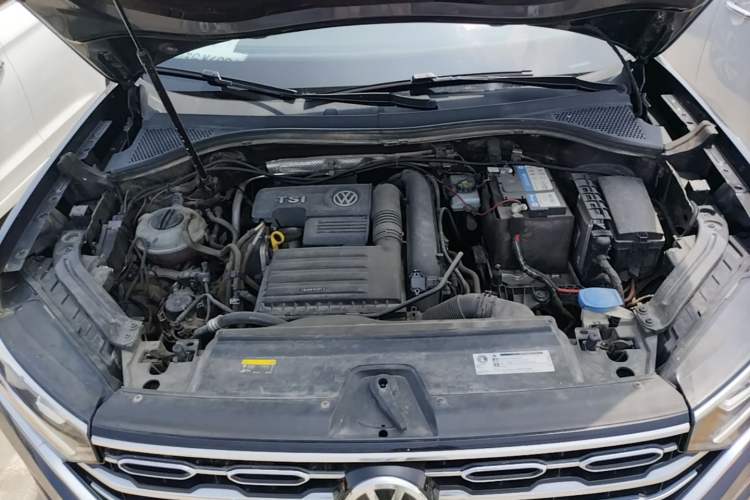 Used Volkswagen Tayron 2019 Teramont Edition 280TSI Two-Wheel Drive Luxury Model China VI Standard Engine Bay