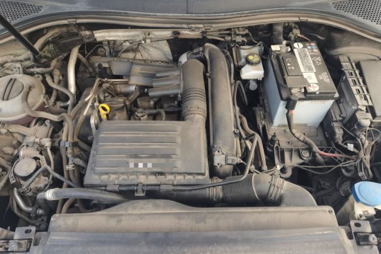 Used Volkswagen Tayron 2019 Teramont Edition 280TSI Two-Wheel Drive Comfort Model China VI Standard Engine Bay