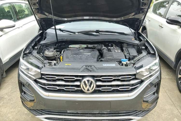 Used Volkswagen Tayron 2019 330TSI Two-Wheel Drive Luxury Model China VI Standard Engine Bay