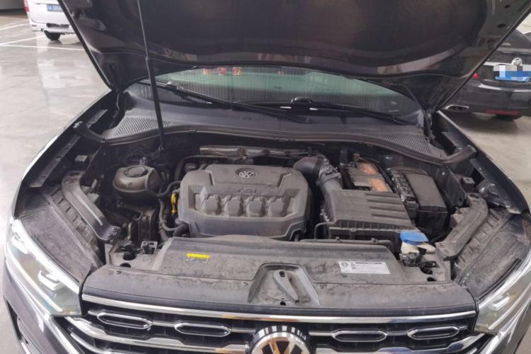Used Volkswagen Tayron 2019 330TSI Two-Wheel Drive Luxury Model China VI Standard Engine Bay