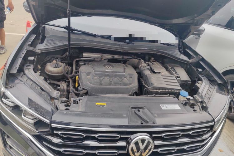 Used Volkswagen Tayron 2019 330TSI Two-Wheel-Drive Luxury Version China V Emission Standard Engine Bay