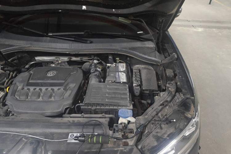 Used Volkswagen Tayron 2019 330TSI Two-Wheel Drive Luxury Model China VI Standard Engine Bay Left
