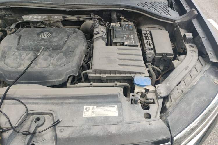 Used Volkswagen Tayron 2019 330TSI Two-Wheel-Drive Luxury Plus China VI Standard Engine Bay Left