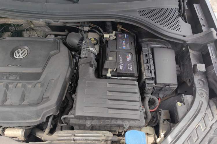 Used Volkswagen Tayron 2019 330TSI Four-Wheel Drive Luxury Version China VI Standard Engine Bay Left