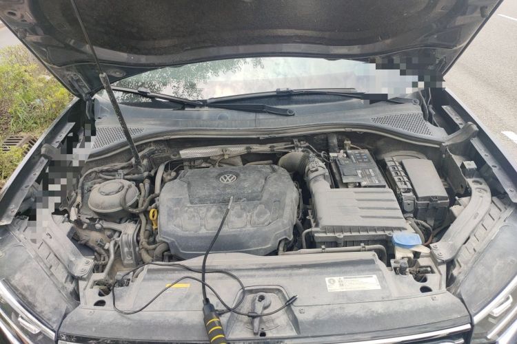 Used Volkswagen Tayron 2019 330TSI Two-Wheel-Drive Luxury Plus China VI Standard Engine Bay