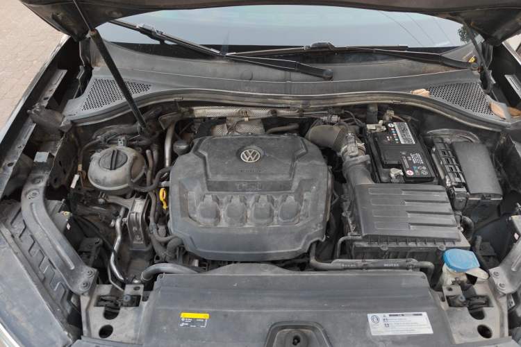 Used Volkswagen Tayron 2019 330TSI Four-Wheel Drive Luxury Version China VI Standard Engine Bay
