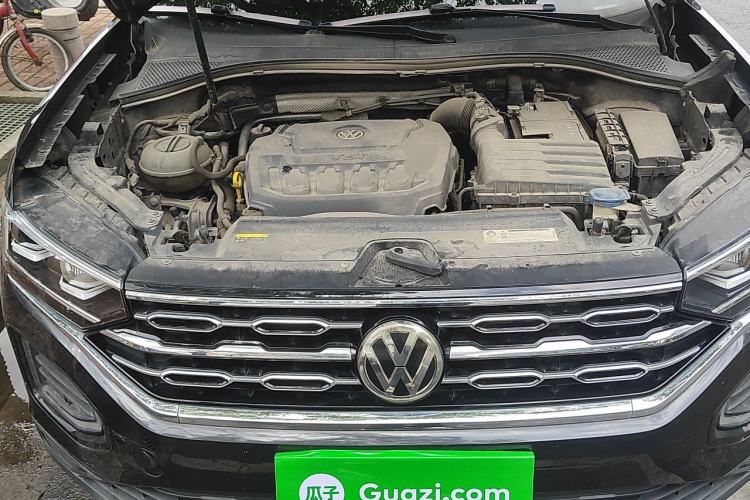 Used Volkswagen Tayron 2019 330TSI Four-Wheel Drive Luxury Version China VI Standard Engine Bay