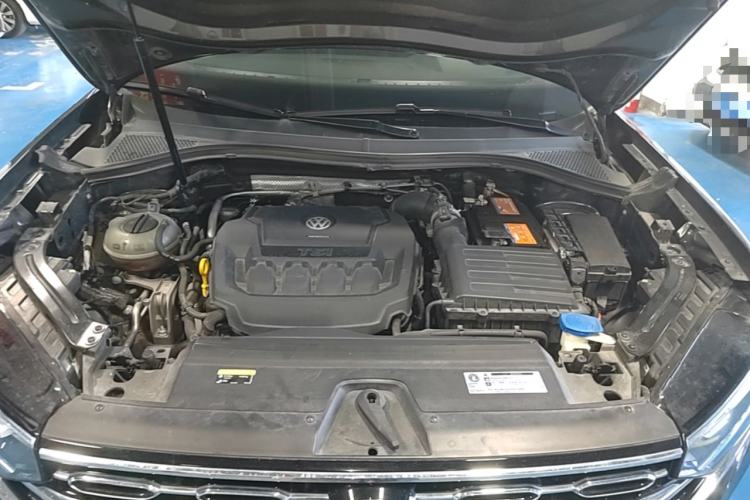 Used Volkswagen Tayron 2019 330TSI Two-Wheel-Drive Luxury Version China V Emission Standard Engine Bay