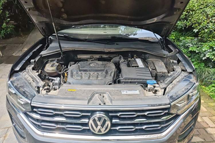 Used Volkswagen Tayron 2019 330TSI Four-Wheel Drive Luxury Version China V Standard Engine Bay