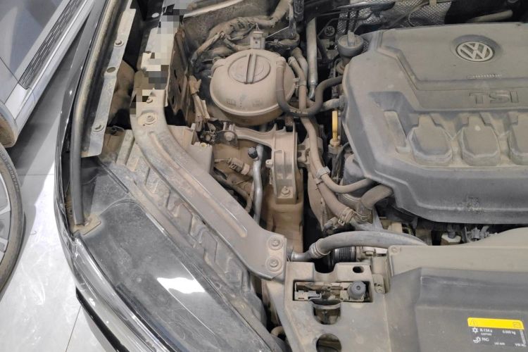 Used Volkswagen Tayron 2019 330TSI Four-Wheel Drive Luxury Version China VI Standard Engine Bay Right