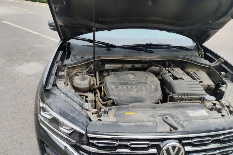 Used Volkswagen Tayron 2019 330TSI Two-Wheel Drive Luxury Model China VI Standard Engine Bay Right