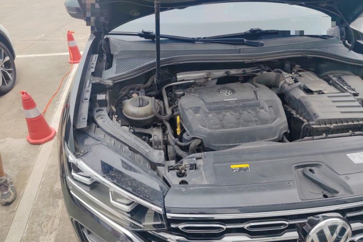 Used Volkswagen Tayron 2019 330TSI Two-Wheel-Drive Luxury Version China V Emission Standard Engine Bay Right