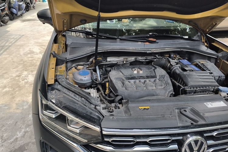 Used Volkswagen Tayron 2019 330TSI Four-Wheel Drive Luxury Version China V Standard Engine Bay Right