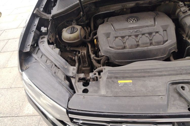 Used Volkswagen Tayron 2019 330TSI Two-Wheel-Drive Luxury Version China V Emission Standard Engine Bay Right