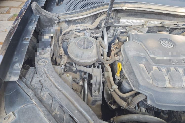 Used Volkswagen Tayron 2019 330TSI Two-Wheel Drive Luxury Model China VI Standard Engine Bay Right