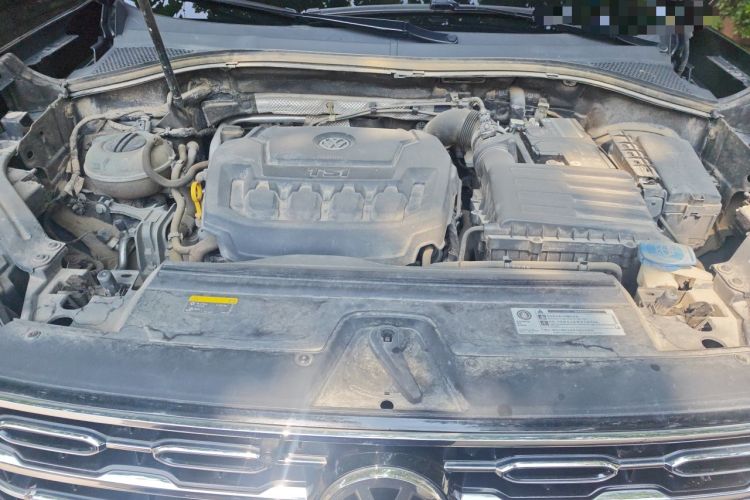 Used Volkswagen Tayron 2019 330TSI Two-Wheel Drive Luxury Model China VI Standard Engine Bay