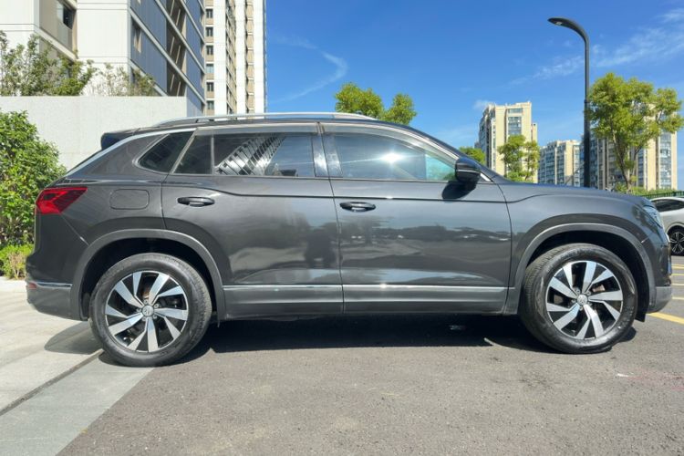 Used Volkswagen Tayron 2019 330TSI Four-Wheel Drive Luxury Version China VI Standard Exterior 1