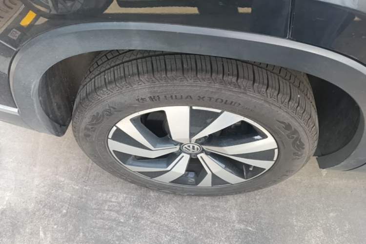 Used Volkswagen Tayron 2019 330TSI Two-Wheel Drive Luxury Model China VI Standard Exterior 3