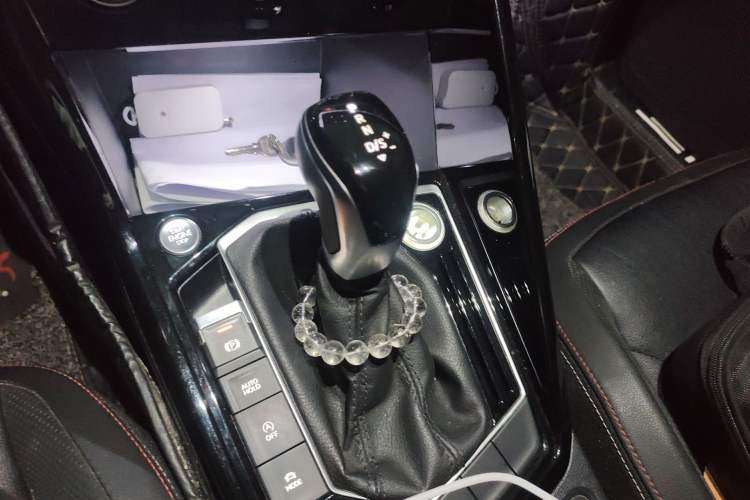Used Volkswagen Tayron 2019 330TSI Two-Wheel Drive Luxury Model China VI Standard Gear Lever