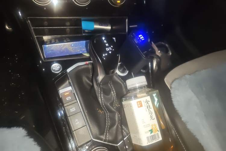 Used Volkswagen Tayron 2019 380TSI Four-Wheel Drive R-Line China VI-standard Gear Lever