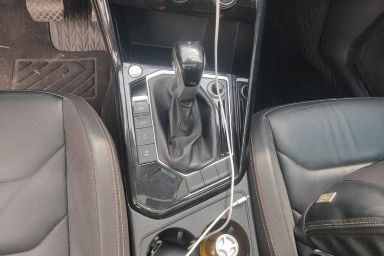 Used Volkswagen Tayron 2019 330TSI Two-Wheel Drive Luxury Model China VI Standard Gear Lever