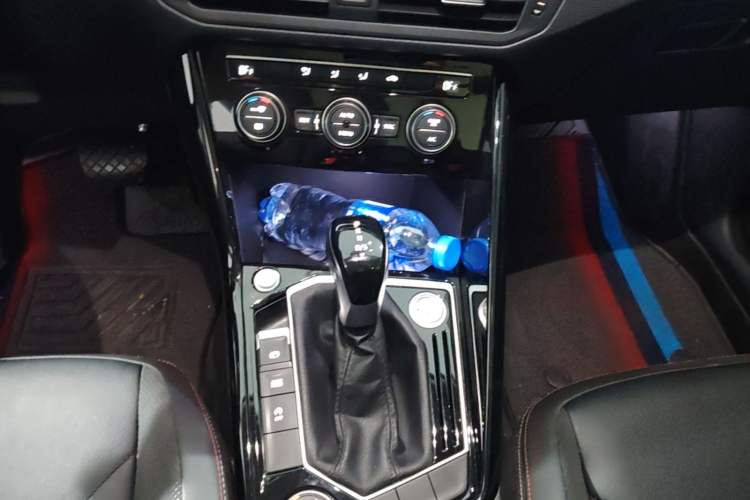 Used Volkswagen Tayron 2019 330TSI Four-Wheel Drive Luxury Version China V Standard Gear Lever