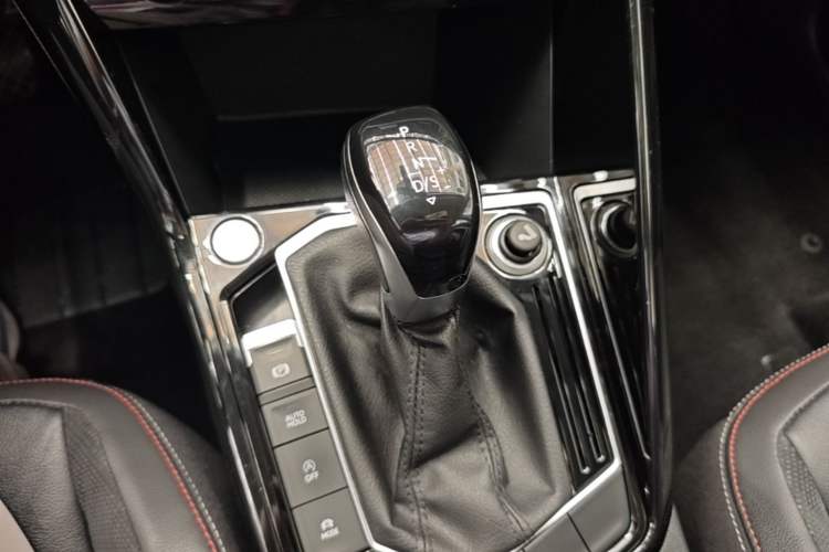 Used Volkswagen Tayron 2019 330TSI Two-Wheel Drive Luxury Model China VI Standard Gear Lever