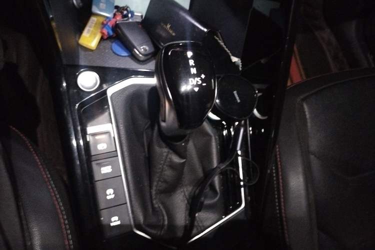 Used Volkswagen Tayron 2019 330TSI Two-Wheel Drive Luxury Model China VI Standard Gear Lever