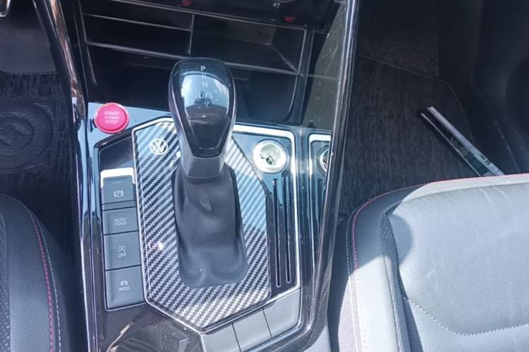 Used Volkswagen Tayron 2019 330TSI Two-Wheel Drive Luxury Model China VI Standard Gear Lever