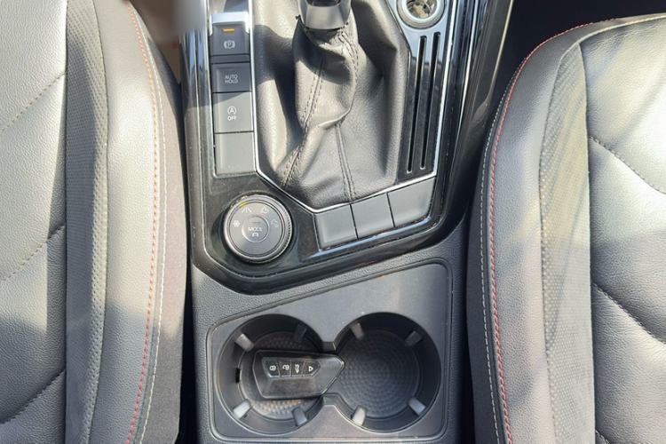 Used Volkswagen Tayron 2019 330TSI Four-Wheel Drive Luxury Version China VI Standard Gear Lever