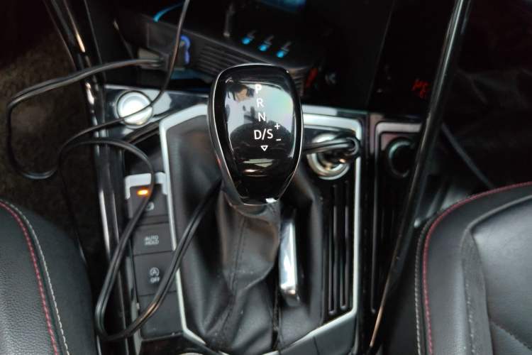 Used Volkswagen Tayron 2019 330TSI Four-Wheel Drive Luxury Version China VI Standard Gear Lever