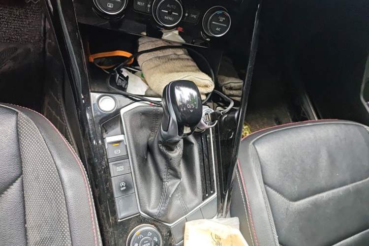 Used Volkswagen Tayron 2019 330TSI Four-Wheel Drive Luxury Version China V Standard Gear Lever