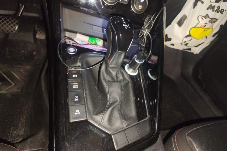 Used Volkswagen Tayron 2019 330TSI Two-Wheel-Drive Luxury Plus China VI Standard Gear Lever