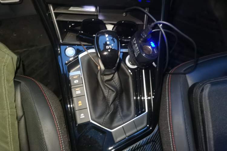 Used Volkswagen Tayron 2019 Teramont Edition 280TSI Two-Wheel Drive Luxury Model China VI Standard Gear Lever