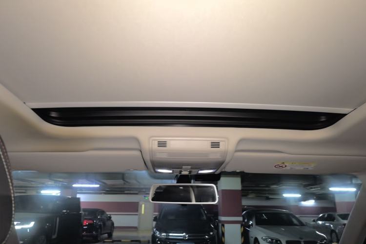 Used Volkswagen Tayron 2019 330TSI Two-Wheel Drive Luxury Model China VI Standard Headliner